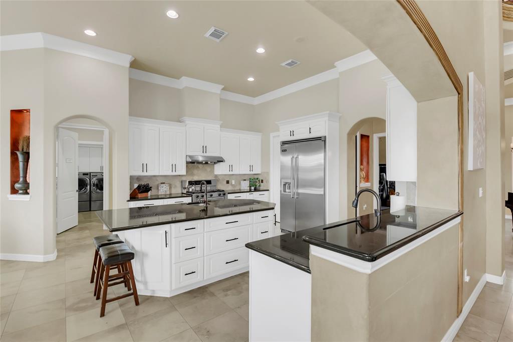 17011 Saddle Ridge Pass, Cypress, Texas image 8