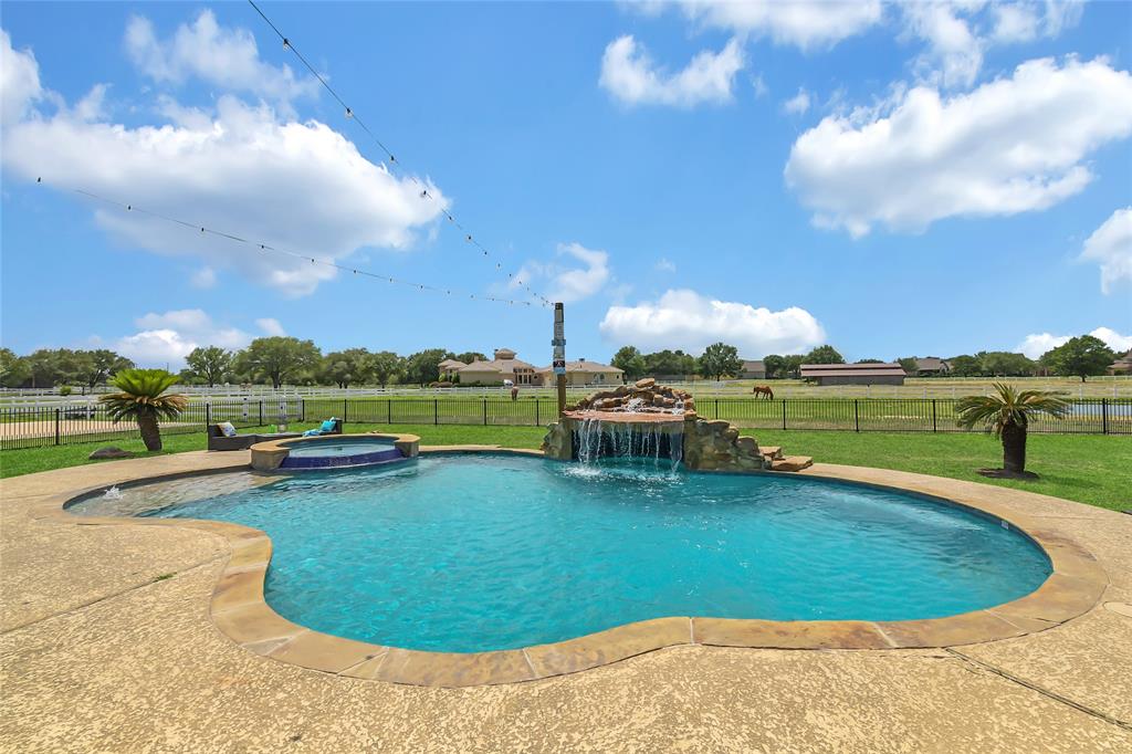 17011 Saddle Ridge Pass, Cypress, Texas image 36
