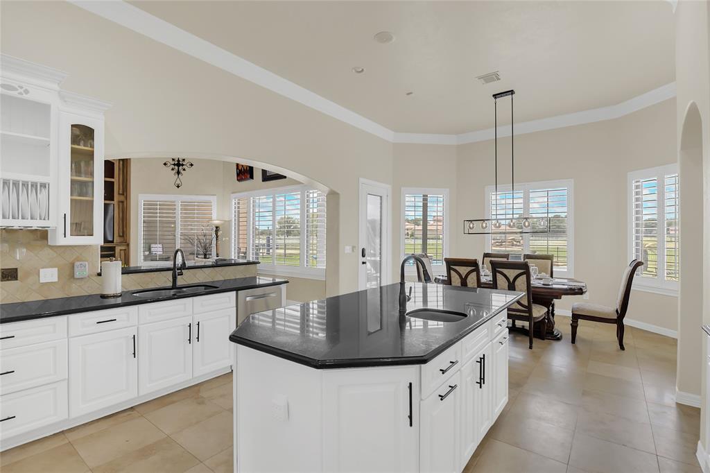17011 Saddle Ridge Pass, Cypress, Texas image 7