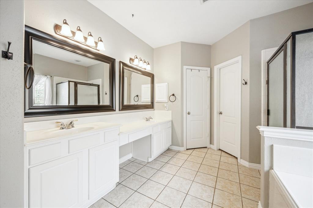 2541 Hidden Creek Drive, Pearland, Texas image 19