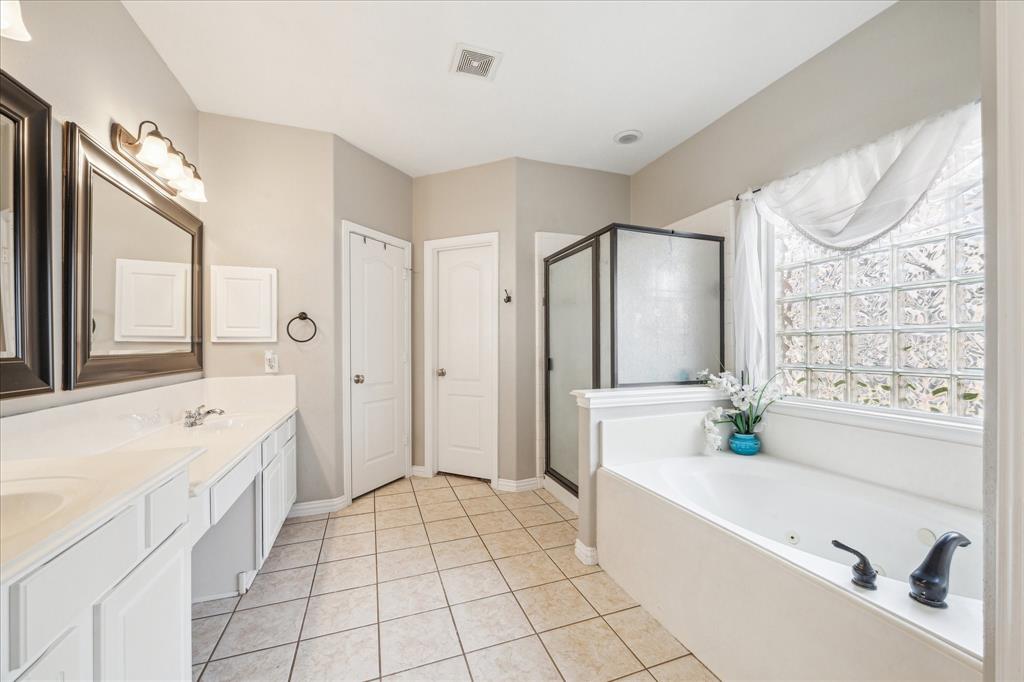 2541 Hidden Creek Drive, Pearland, Texas image 18