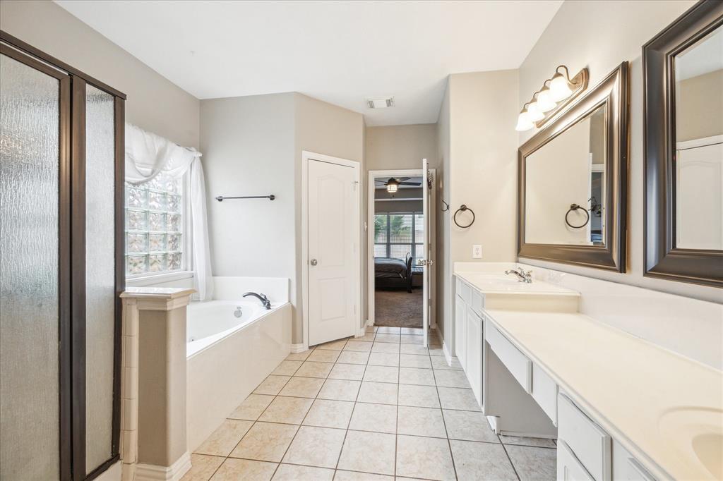 2541 Hidden Creek Drive, Pearland, Texas image 20