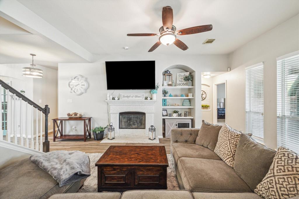 2541 Hidden Creek Drive, Pearland, Texas image 10
