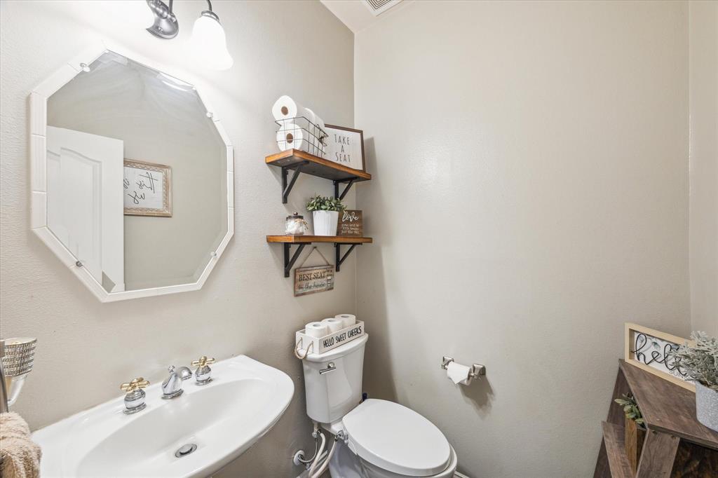 2541 Hidden Creek Drive, Pearland, Texas image 30