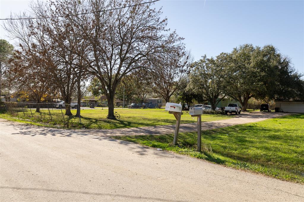 21201 And 15622 2nd Street, Sugar Land, Texas image 5