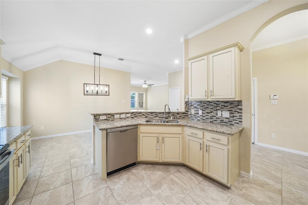 2224 Buck Hollow Court, Conroe, Texas image 7