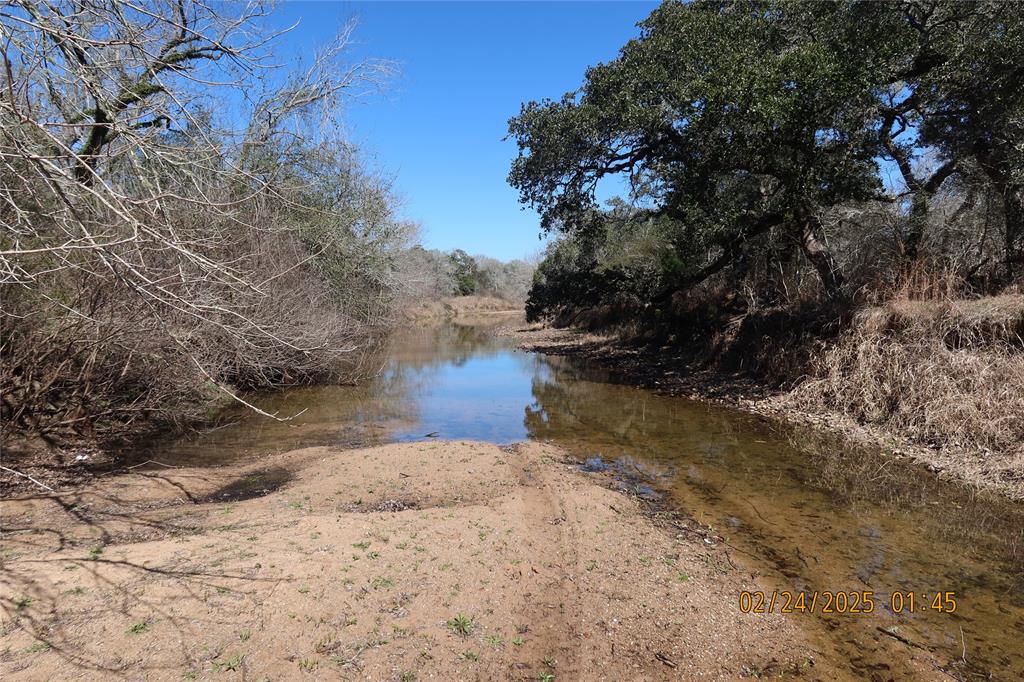 1746 Cr 103, Columbus, Texas image 17