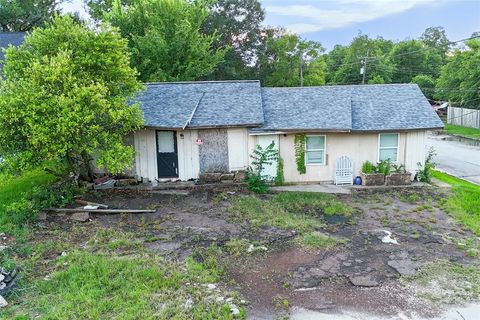 202 Booker T Washington Street Conroe TX 77301