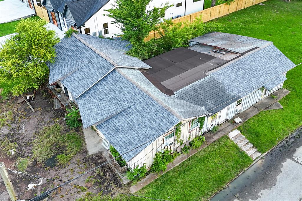 202 Booker T Washington Street, Conroe, Texas image 26