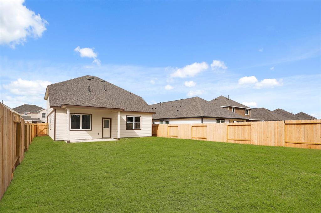 16928 Hazelnut Drive, Conroe, Texas image 15