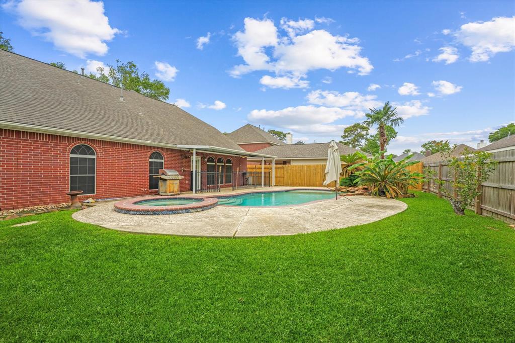 4426 Park Bend Drive, Baytown, Texas image 42