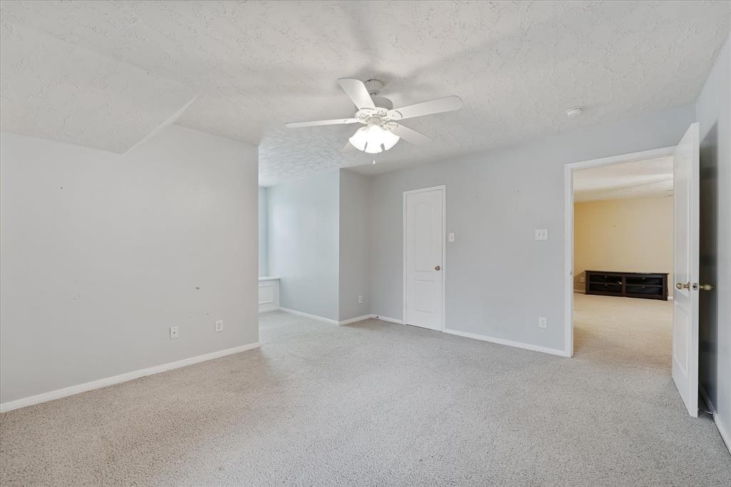 4426 Park Bend Drive, Baytown, Texas image 40