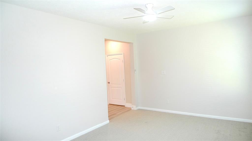 6707 Lindale Springs Lane, Katy, Texas image 24
