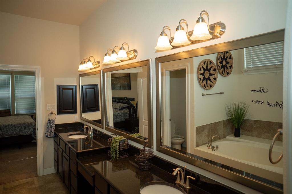20318 Fossil Valley Lane, Cypress, Texas image 15