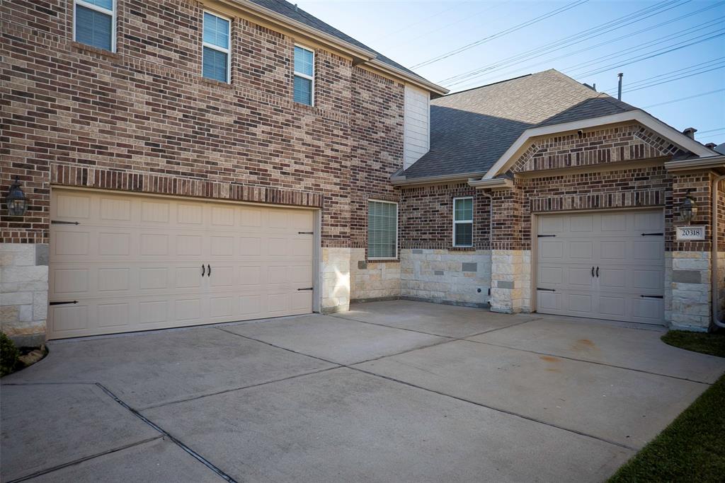 20318 Fossil Valley Lane, Cypress, Texas image 2