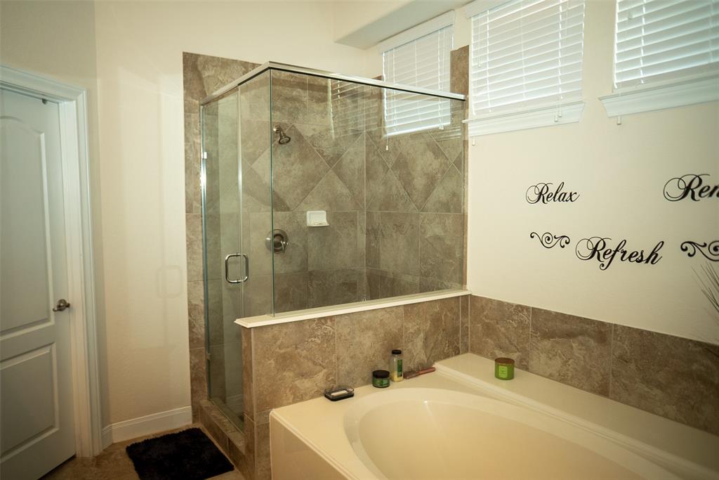 20318 Fossil Valley Lane, Cypress, Texas image 14