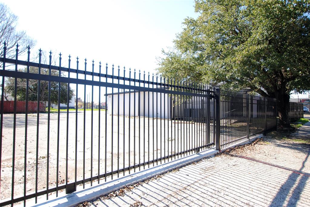 6800 Avenue, Houston, Texas image 3
