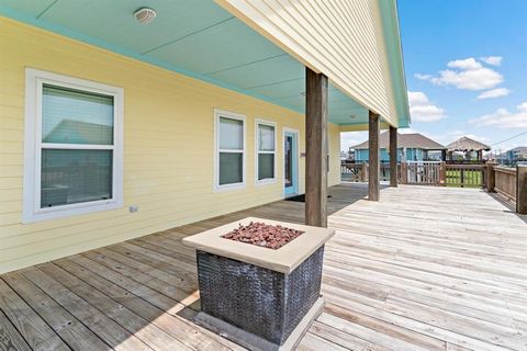 A home in Crystal Beach