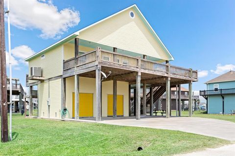 A home in Crystal Beach