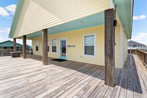 A home in Crystal Beach