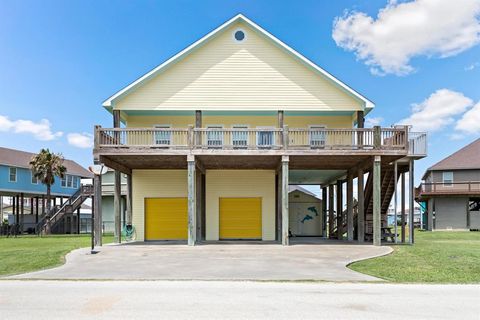 A home in Crystal Beach