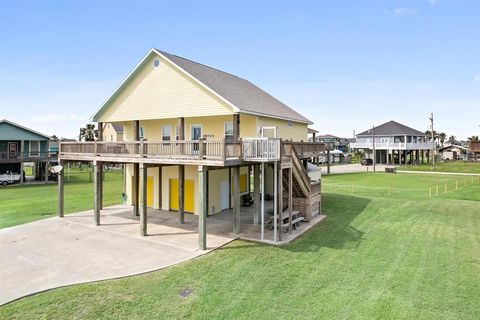 A home in Crystal Beach