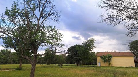Photo of 1284 Beaver Lake Drive, Caldwell, TX 77836 (MLS # 34040339)