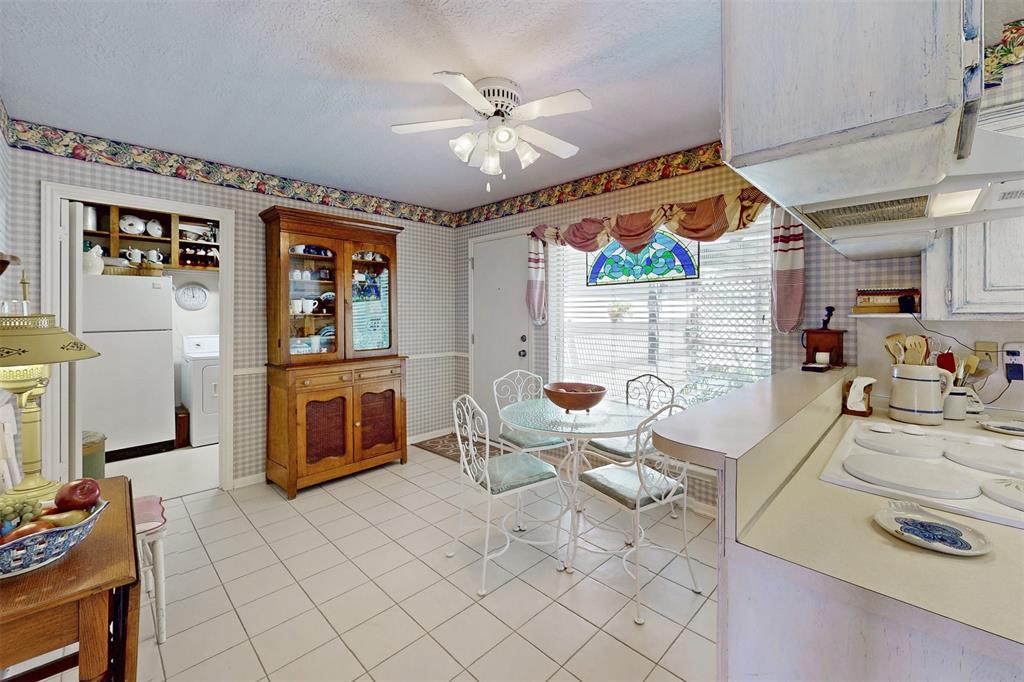 1509 Brook Hollow Drive, Bryan, Texas image 6
