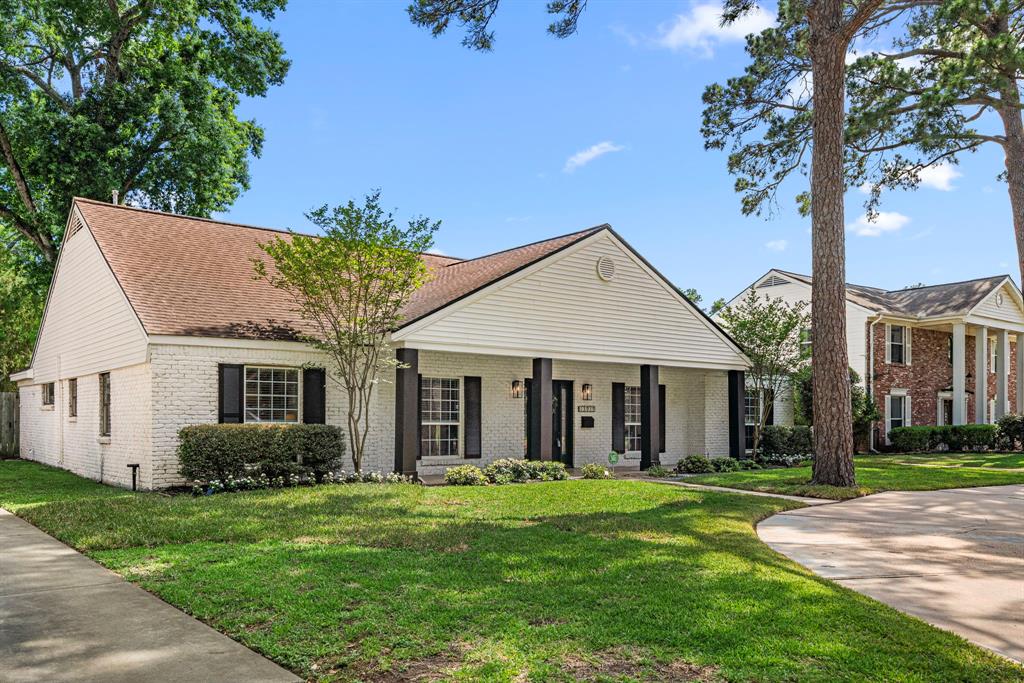 13919 Kimberley Lane, Houston, Texas image 2