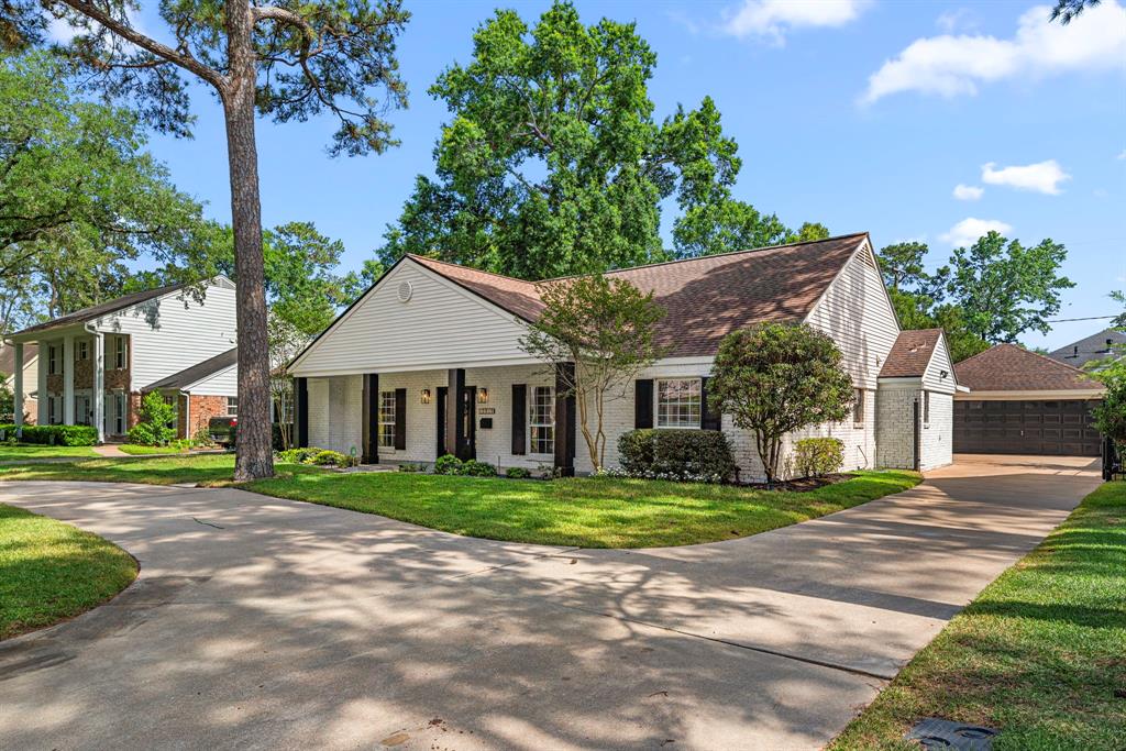 13919 Kimberley Lane, Houston, Texas image 3