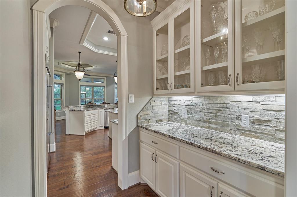 346 Edgewood Drive, Montgomery, Texas image 17