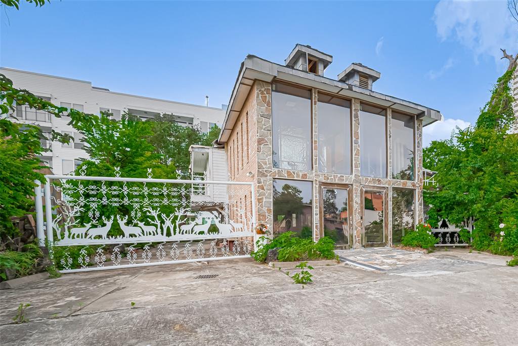 5 Briar Dale Court, Houston, Texas image 1