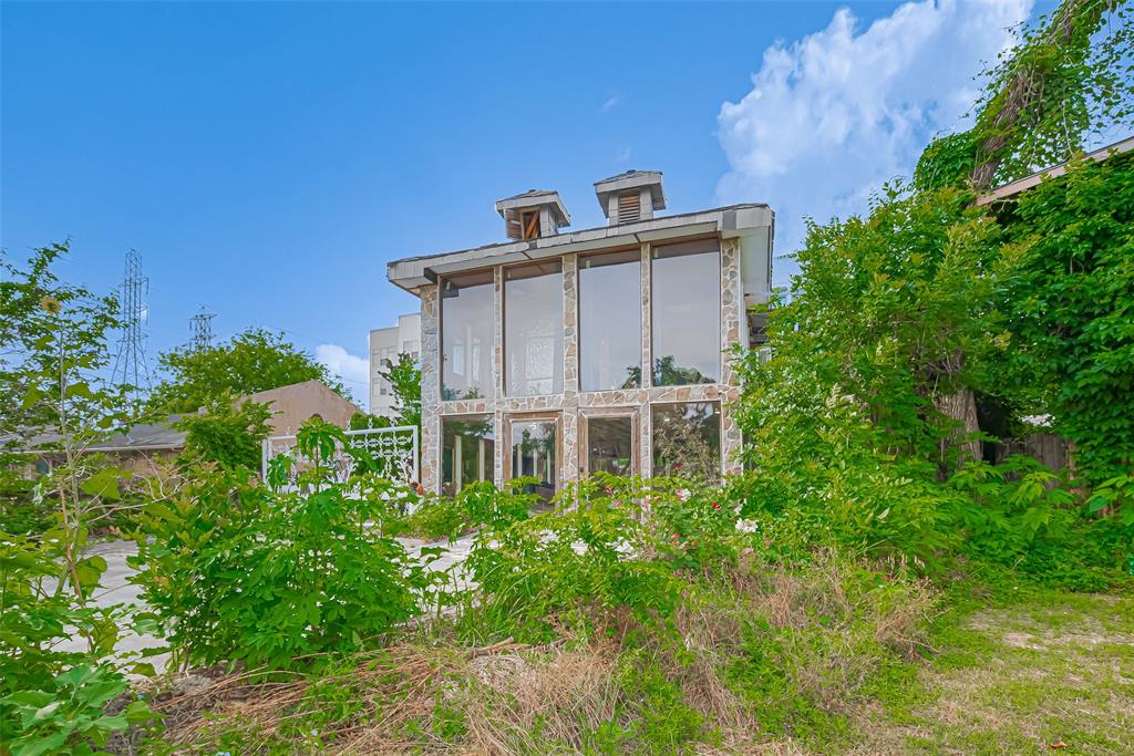 5 Briar Dale Court, Houston, Texas image 2