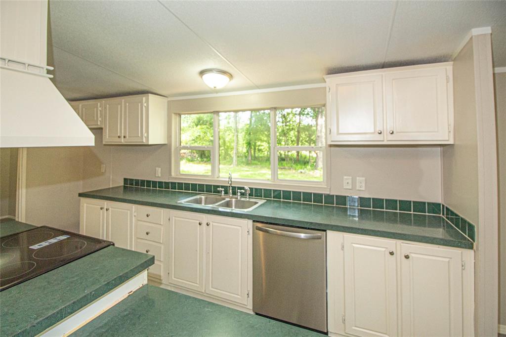 613 River Road, Goodrich, Texas image 24