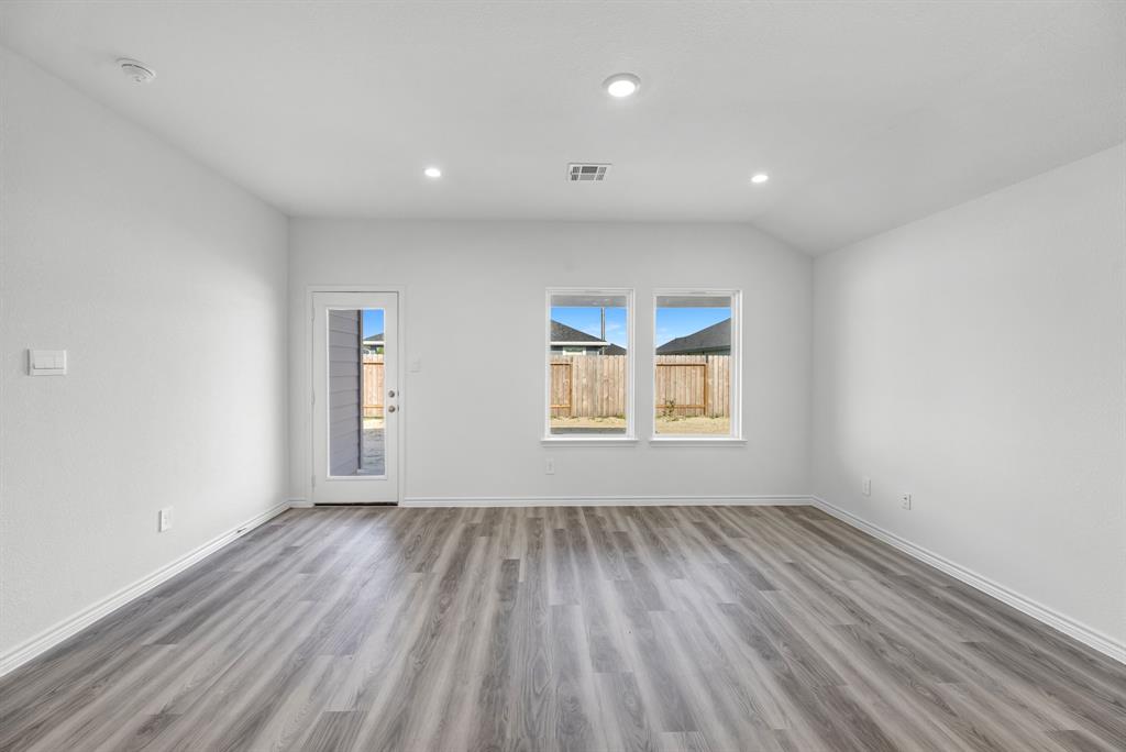 5680 Wood Duck Drive, Orange, Texas image 7