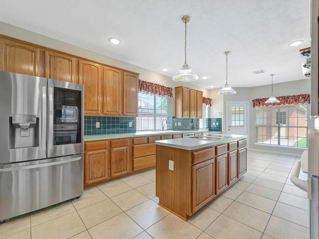 3915 Village Corner Drive, Pasadena, Texas image 7