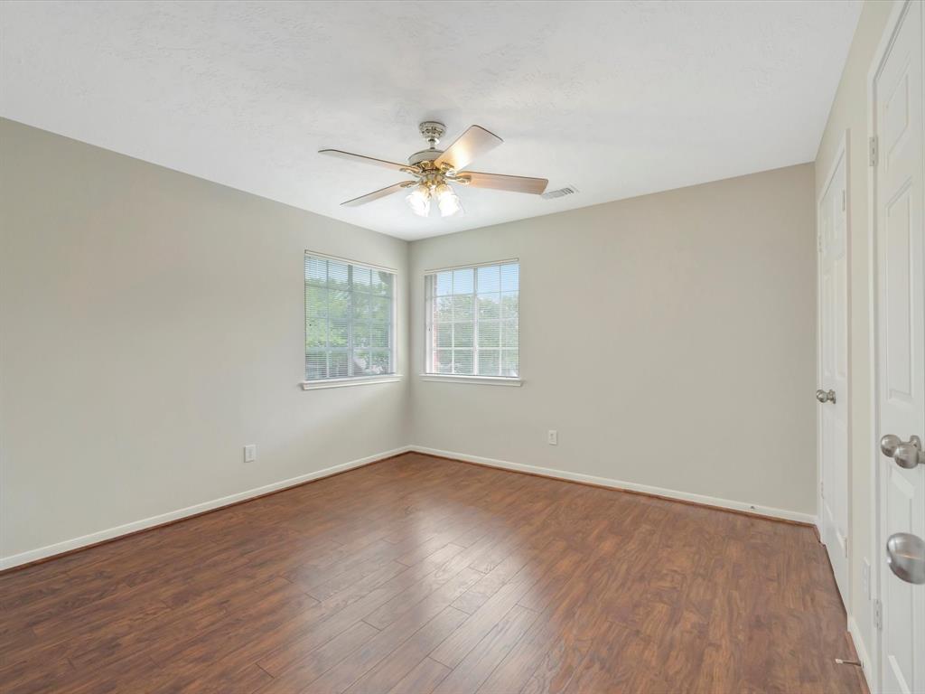 3915 Village Corner Drive, Pasadena, Texas image 30