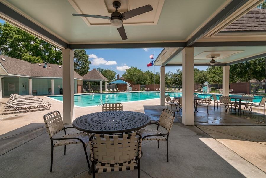 3915 Village Corner Drive, Pasadena, Texas image 41