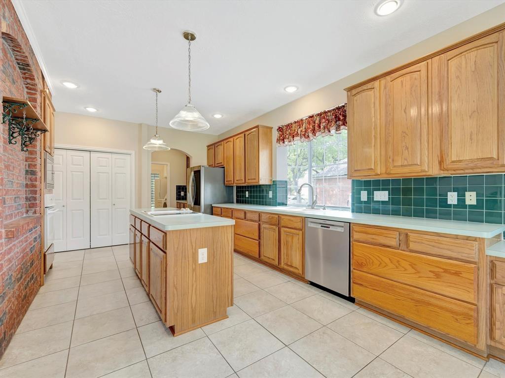 3915 Village Corner Drive, Pasadena, Texas image 11