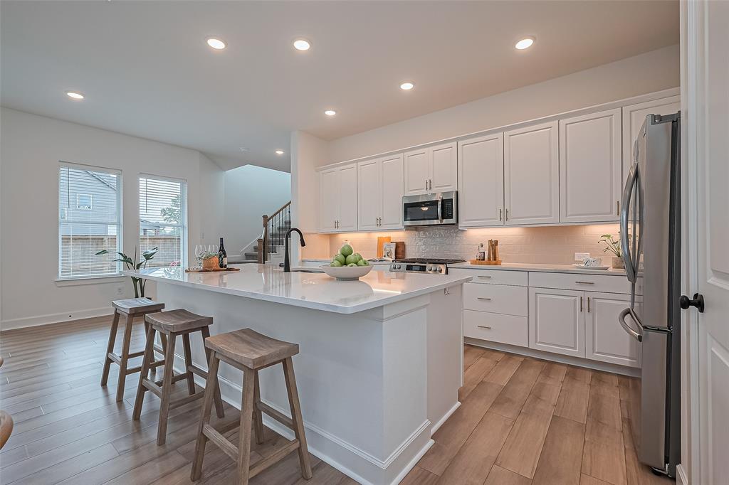 16819 Chapel Knox Drive, Humble, Texas image 1