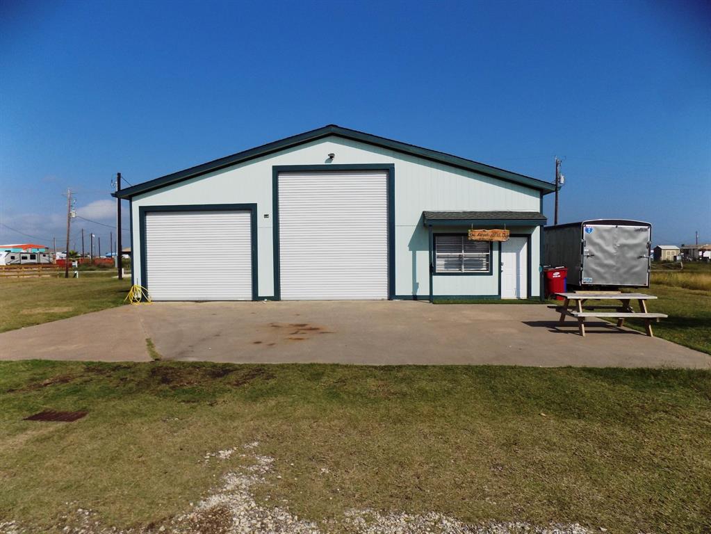 688 & 687 Blue Water Boulevard, Sargent, Texas image 1