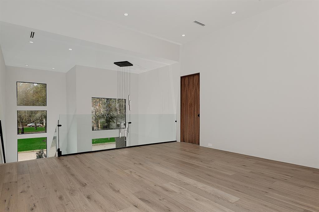 112 S Timber Top Dr, The Woodlands, Texas image 23