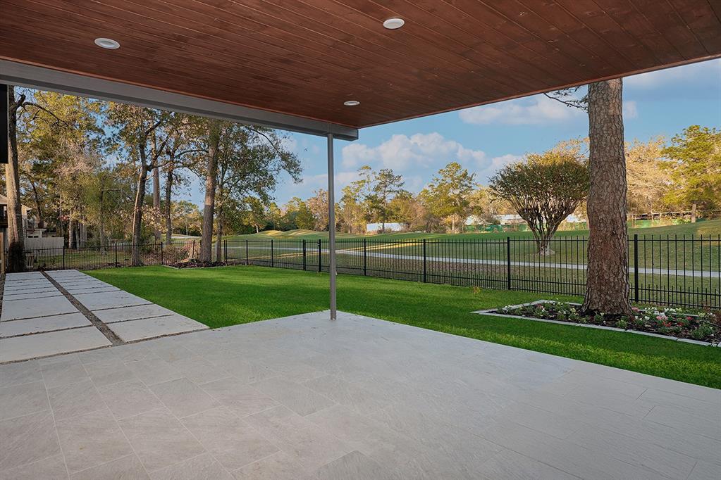 112 S Timber Top Dr, The Woodlands, Texas image 40