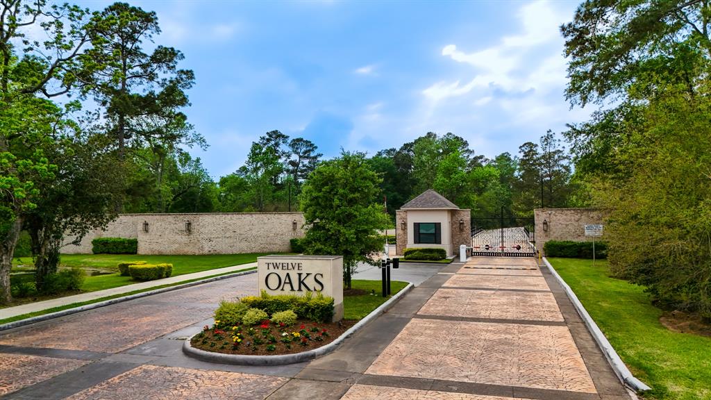 12002 S Tara Plantation Drive, Tomball, Texas image 48