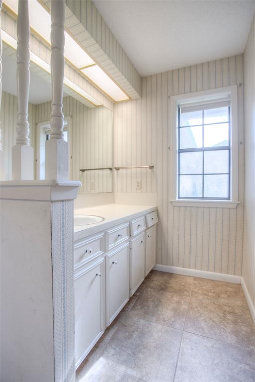 333 Hardy Street, Huntsville, Texas image 32