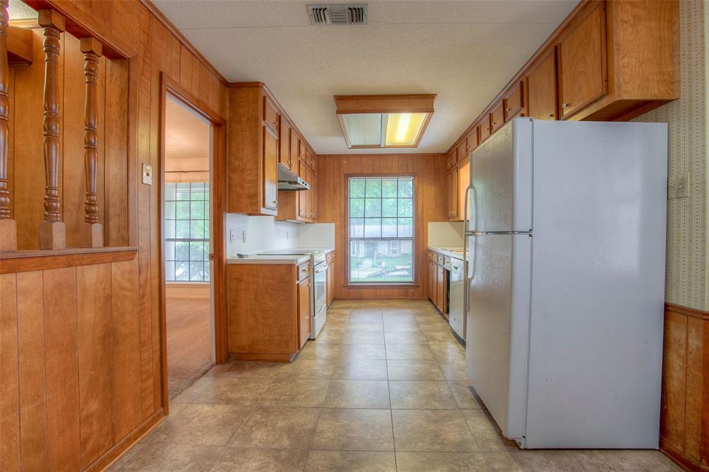 333 Hardy Street, Huntsville, Texas image 13