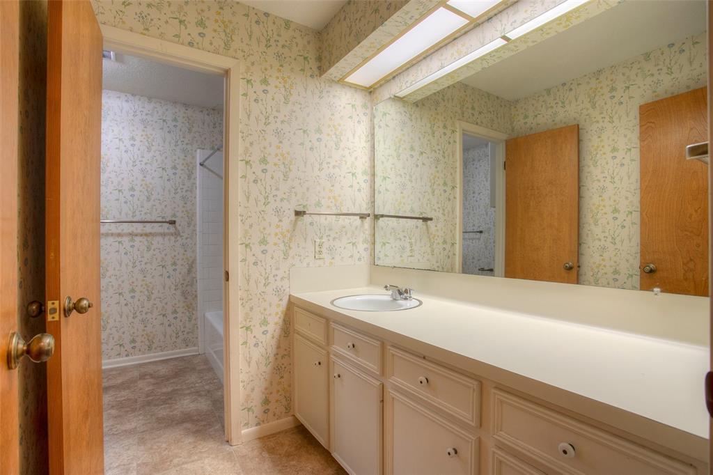 333 Hardy Street, Huntsville, Texas image 22