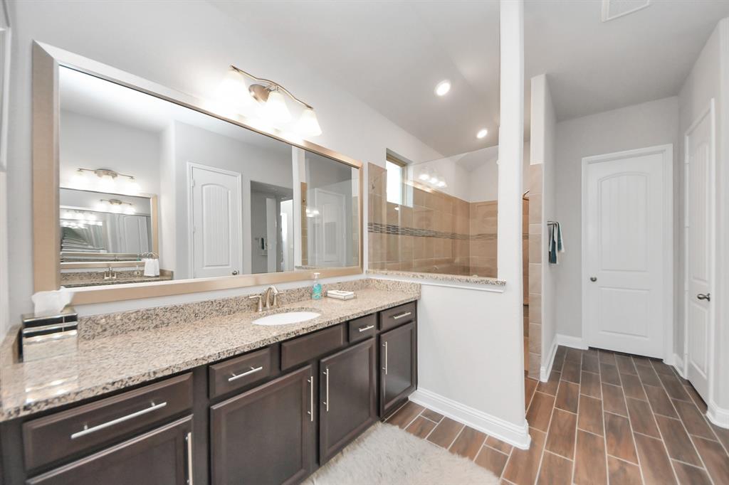 7006 Water Glen Lane, Manvel, Texas image 29