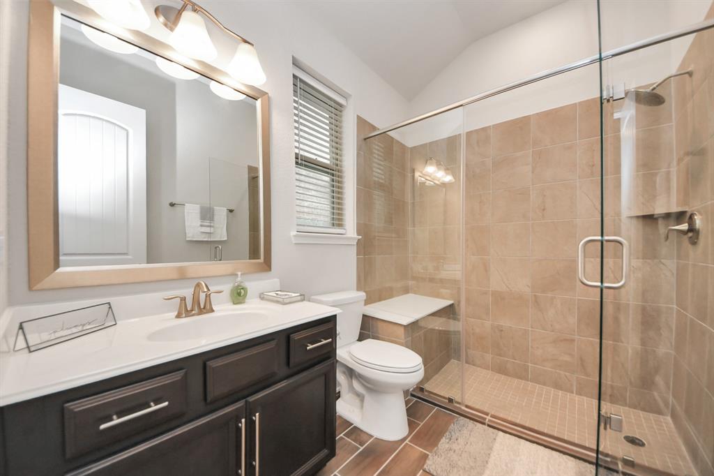 7006 Water Glen Lane, Manvel, Texas image 40