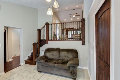 Single Family Residence in Pasadena TX 4311 Montevideo Circle 21.jpg